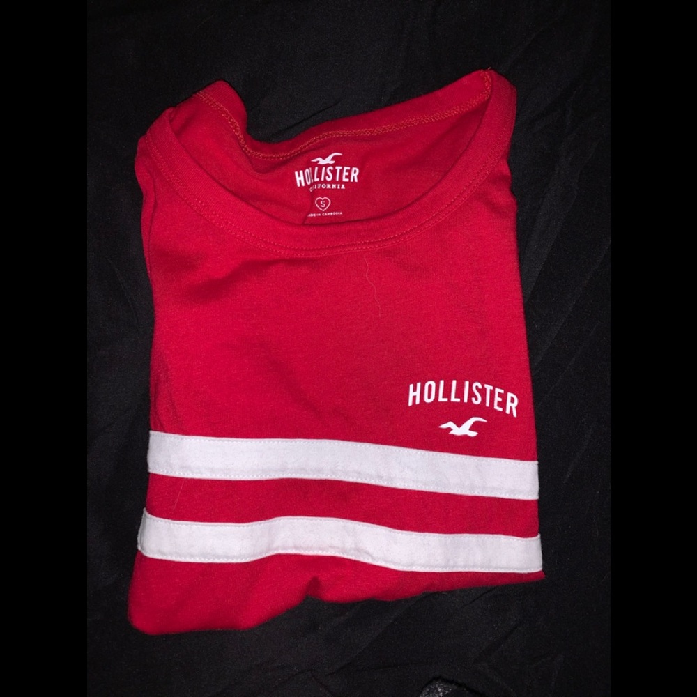 ℍ𝕠𝕝𝕝𝕚𝕤𝕥𝕖𝕣 𝕔𝕣𝕖𝕨 𝕥𝕖𝕖✰